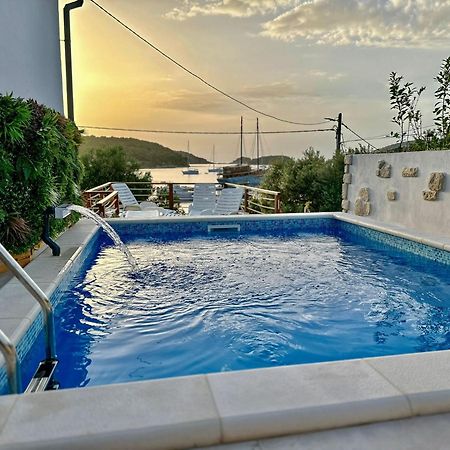 Beach Villa Ema 苏佩塔斯卡德拉加 外观 照片